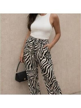 NWT/NEW Rachel Zoe Zebra Pants - XL